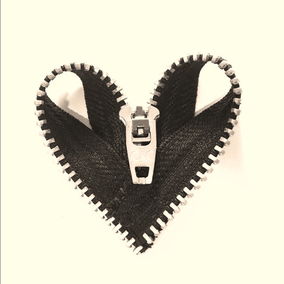 Meet your Posher, Suzie - Picture 1 of 1